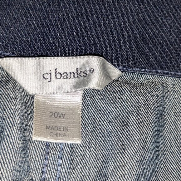 NWT CJ Banks Moderatly Curvy Skimmer Womens Plus Size Denim Jean Shorts 20W - Picture 5 of 6